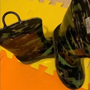 Little Boys Size 12 light up Rain Boots